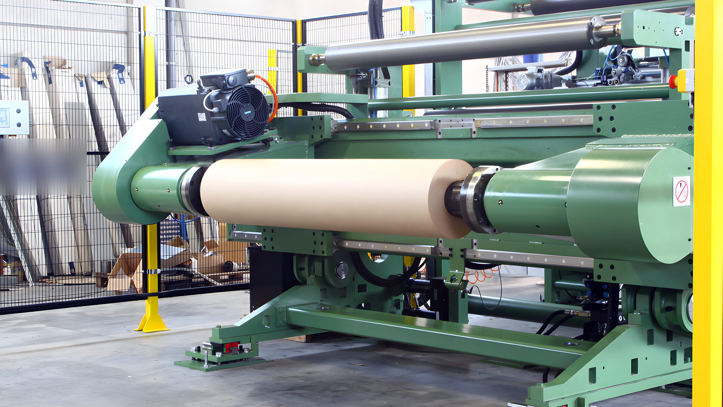 Linea di taglio e ribobinatura automatizzata da Zago Automation